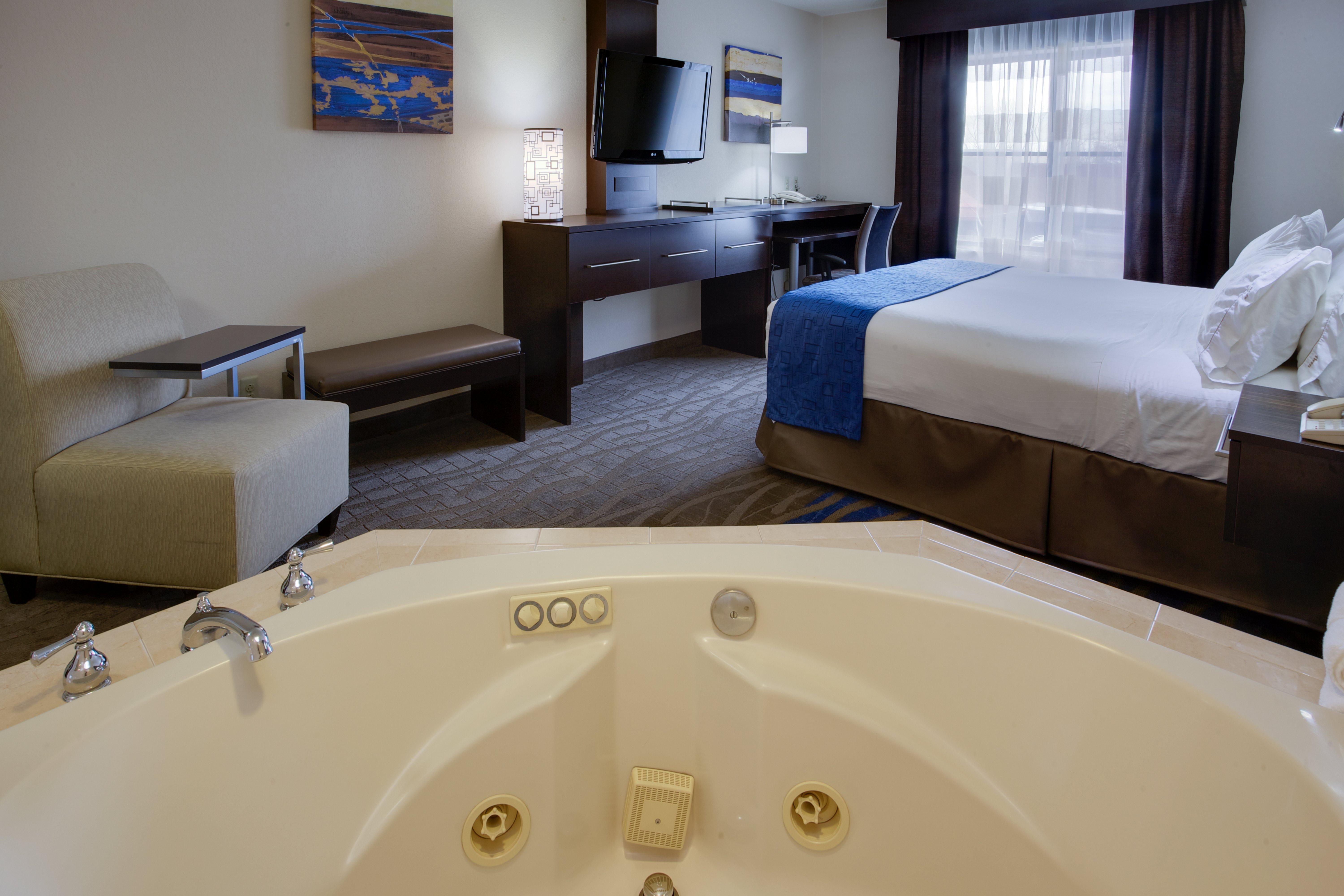 Holiday Inn Express Hotel & Suites Meadowlands Area By Ihg Carlstadt Eksteriør bilde